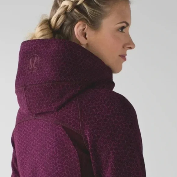 EUC Lululemon Scuba Hoodie III Size 6 Purple  Color - Picture 2 of 14